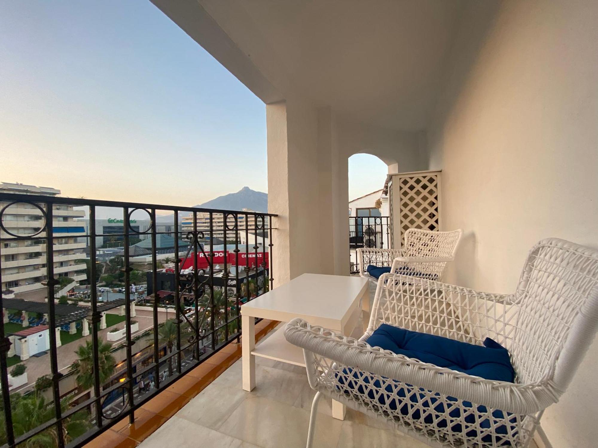 Beach & Puerto Banus Marbella Penthouse Exterior photo